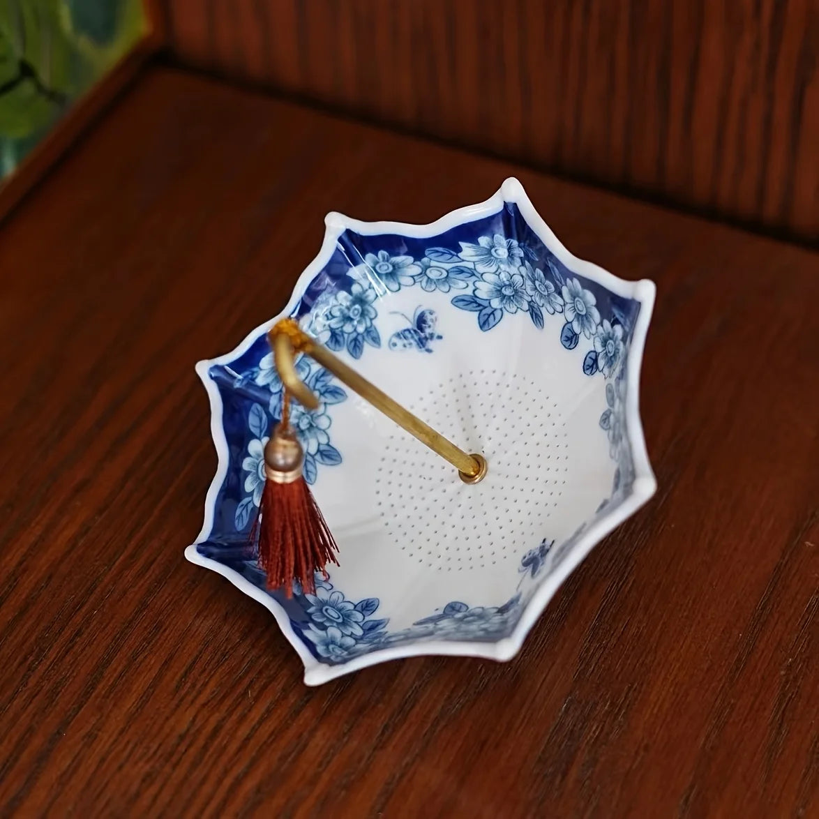 Ceramic Tea Strainer with Umbrella Design